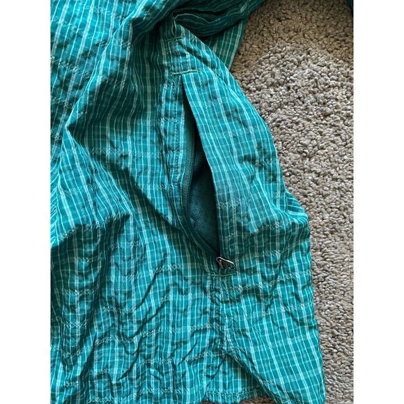 Green Eddie Bauer vented hiking/fishing shirt - Picture 3 of 9